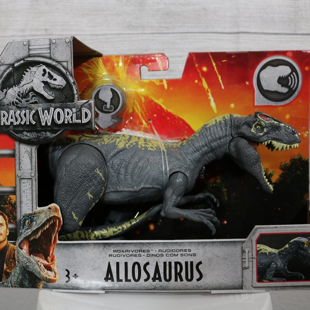 New Jurassic World Allosaurus